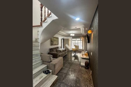 Casa à venda com 4 quartos, 179m² em Mirandópolis, São Paulo