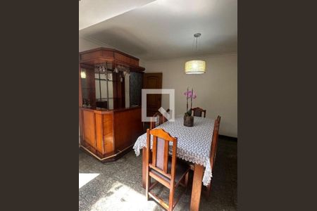 Casa à venda com 4 quartos, 179m² em Mirandópolis, São Paulo