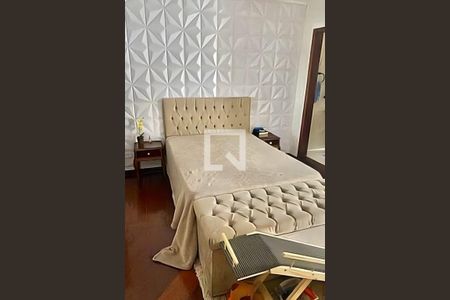 Casa à venda com 3 quartos, 224m² em Utinga, Santo André