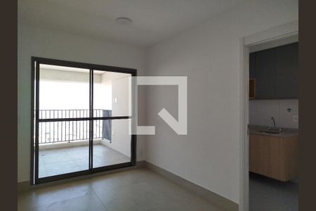 Sala de apartamento à venda com 2 quartos, 65m² em Chácara Seis de Outubro, São Paulo