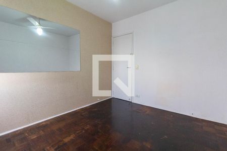 Quarto 1 de apartamento para alugar com 2 quartos, 50m² em Vila Marieta, São Paulo