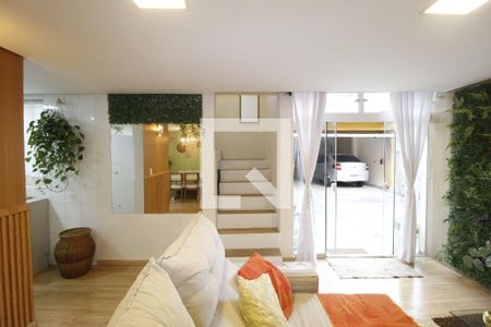 Sala 1 de casa à venda com 4 quartos, 340m² em Vila Ipiranga, Porto Alegre