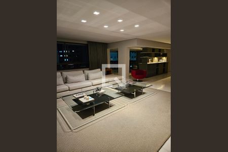 Sala de apartamento à venda com 4 quartos, 274m² em Belvedere, Belo Horizonte