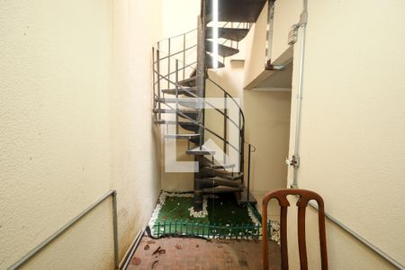 Área acesso garagem de casa de condomínio à venda com 3 quartos, 120m² em Vila do Castelo, São Paulo