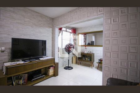 Sala da Casa 2 de casa à venda com 4 quartos, 230m² em Parque São Lucas, São Paulo