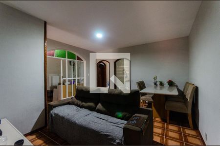 Sala de casa à venda com 3 quartos, 230m² em Vila Pereira Cerca, São Paulo