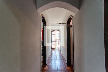 Corredor de casa à venda com 3 quartos, 230m² em Vila Pereira Cerca, São Paulo