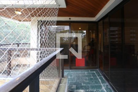 Varanda da Sala de apartamento à venda com 3 quartos, 205m² em Vila Andrade, São Paulo