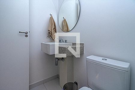 banheiro social_3 de apartamento à venda com 2 quartos, 84m² em Cambuci, São Paulo