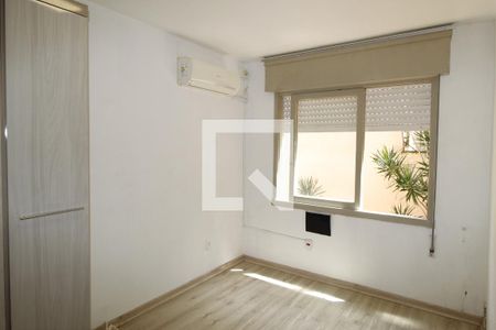 Quarto de apartamento para alugar com 1 quarto, 40m² em Jardim do Salso, Porto Alegre