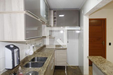 Cozinha de apartamento para alugar com 1 quarto, 40m² em Jardim do Salso, Porto Alegre