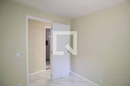 Quarto 1 de apartamento para alugar com 2 quartos, 50m² em Taquara, Rio de Janeiro