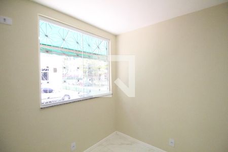 Quarto 1 de apartamento para alugar com 2 quartos, 50m² em Taquara, Rio de Janeiro