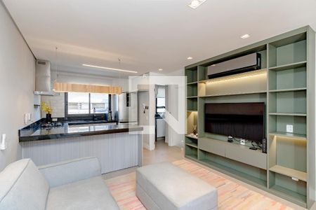 Sala de casa de condomínio para alugar com 2 quartos, 114m² em Cidade Monções, São Paulo