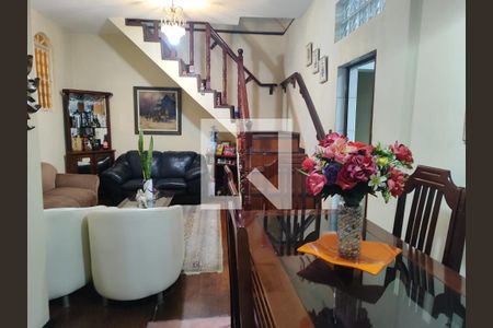 Casa à venda com 5 quartos, 260m² em Vila Brasilio Machado, São Paulo