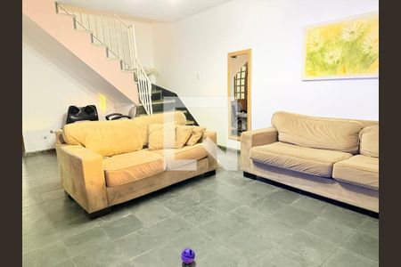 Sala de casa à venda com 2 quartos, 100m² em Jardim Cordeiro, São Paulo