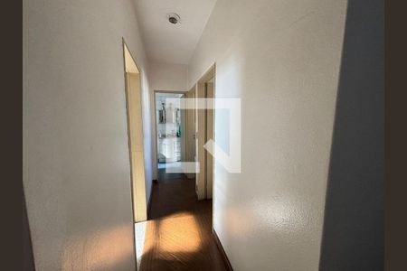 corredor íntimo de apartamento à venda com 2 quartos, 53m² em Barro Preto, Belo Horizonte