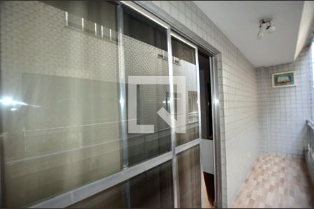 Varanda de apartamento para alugar com 2 quartos, 60m² em Ramos, Rio de Janeiro