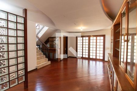 Sala de casa à venda com 5 quartos, 336m² em Camboinhas, Niterói