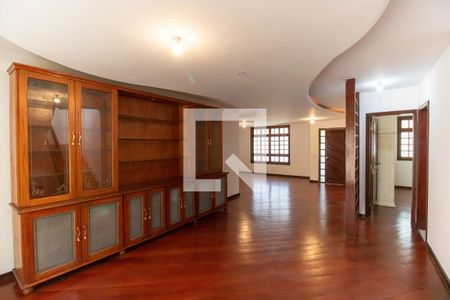 Sala de casa à venda com 5 quartos, 336m² em Camboinhas, Niterói