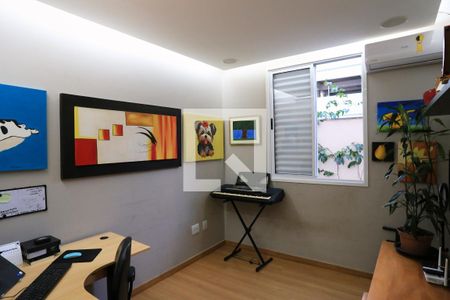 Escritório de apartamento à venda com 4 quartos, 200m² em Sagrada Família, Belo Horizonte