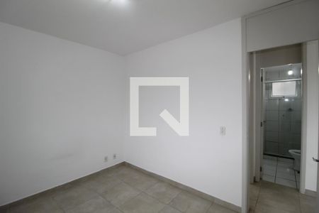 Quarto 1 de apartamento para alugar com 2 quartos, 70m² em Humaitá, Porto Alegre