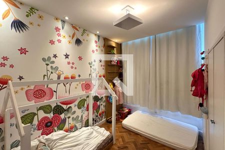 Quarto 1 de apartamento à venda com 3 quartos, 128m² em Copacabana, Rio de Janeiro