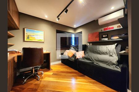 Sala de TV de apartamento à venda com 3 quartos, 166m² em Itaim Bibi, São Paulo