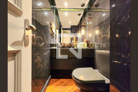 Lavabo de apartamento à venda com 3 quartos, 166m² em Itaim Bibi, São Paulo