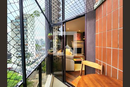 Varanda de apartamento à venda com 3 quartos, 166m² em Itaim Bibi, São Paulo