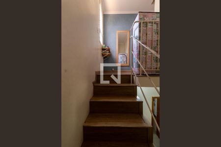 Escada de casa de condomínio à venda com 2 quartos, 64m² em Vila Jacuí, São Paulo