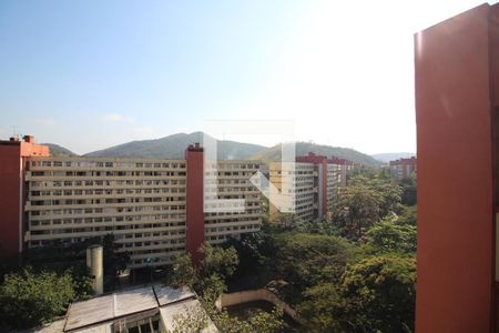 Vista da Sala de apartamento para alugar com 2 quartos, 56m² em Taquara, Rio de Janeiro