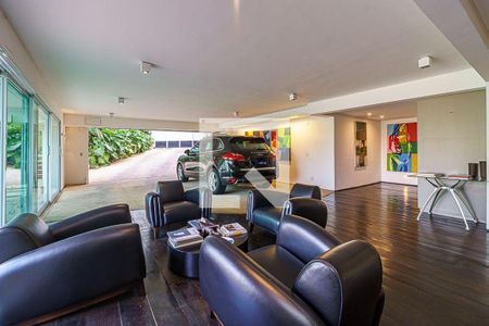 Casa à venda com 4 quartos, 900m² em Jardim Vitoria Regia (Zona Oeste), São Paulo