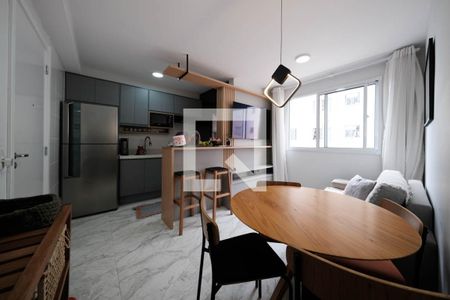 Sala/Cozinha de apartamento à venda com 2 quartos, 41m² em Vila Penteado, São Paulo