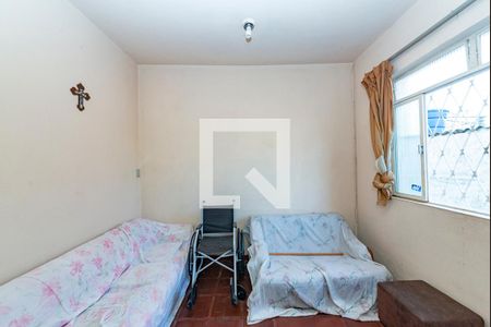 Quarto 1 de casa à venda com 3 quartos, 240m² em Vila Ermelinda, Belo Horizonte