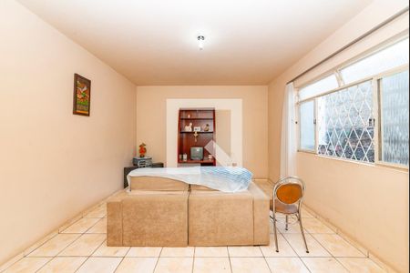 Sala 1 de casa à venda com 3 quartos, 240m² em Vila Ermelinda, Belo Horizonte