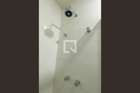 Banheiro da Suite de apartamento para alugar com 1 quarto, 28m² em Centro, Curitiba