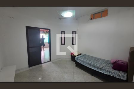 Quarto de casa para alugar com 1 quarto, 320m² em Guilhermina, Praia Grande