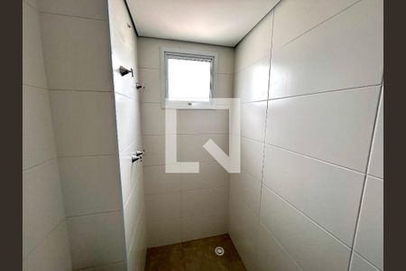 Apartamento à venda com 64m², 2 quartos e 2 vagasBanheiro da Suíte