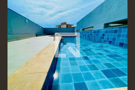 Apartamento à venda com 64m², 2 quartos e 2 vagasÁrea comum - Piscina