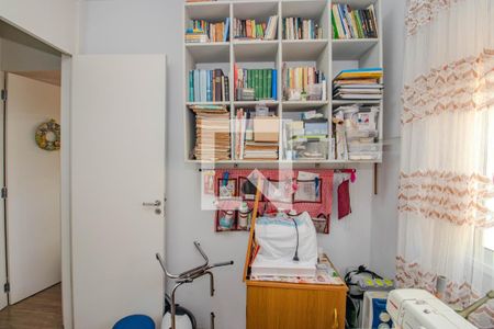 Quarto 1 de apartamento à venda com 3 quartos, 67m² em Morro Santana, Porto Alegre