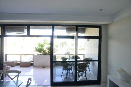 Sala de apartamento para alugar com 5 quartos, 200m² em Barra da Tijuca, Rio de Janeiro