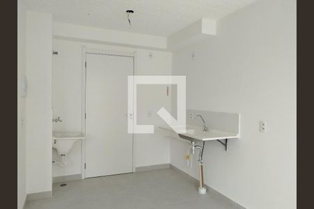 Sala/Cozinha de kitnet/studio para alugar com 1 quarto, 27m² em Penha de França, São Paulo