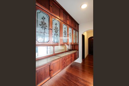 Corredor de casa de condomínio à venda com 6 quartos, 750m² em Barra da Tijuca, Rio de Janeiro