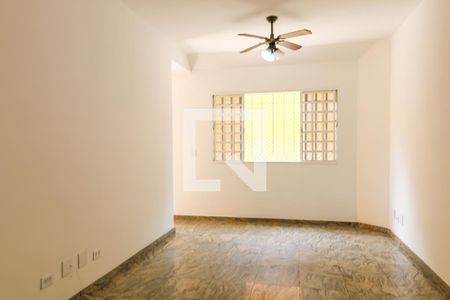 Sala de casa de condomínio à venda com 3 quartos, 150m² em Cachambi, Rio de Janeiro