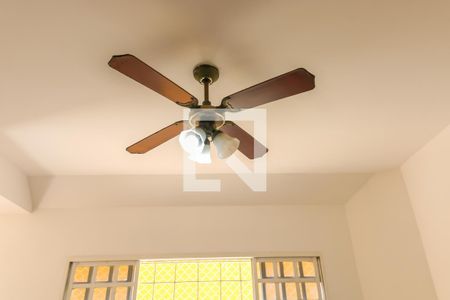 Sala de casa de condomínio à venda com 3 quartos, 150m² em Cachambi, Rio de Janeiro