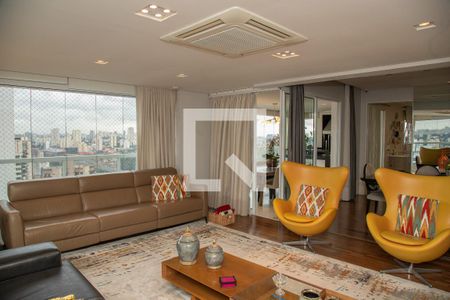 Sala de TV de apartamento à venda com 4 quartos, 385m² em Campo Belo, São Paulo