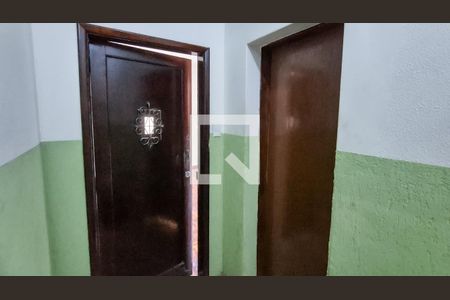 Entrada  de apartamento à venda com 3 quartos, 65m² em Vila Kosmos, Rio de Janeiro