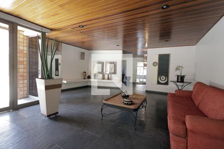 Hall de entrada de apartamento para alugar com 3 quartos, 180m² em Vila Gilda, Santo André