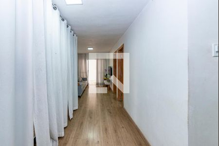 Sala de casa à venda com 4 quartos, 170m² em Conjunto Agua Branca, Contagem